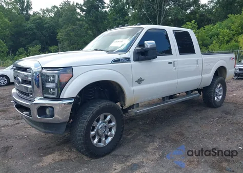 2011 Ford F250 Super Duty z USA, uszkodzony, nr VIN 1FT7W2BT7BEB71835